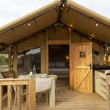 Glamping Tenuta Radici * Castelnuovo della Misericordia