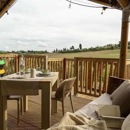 Glamping Tenuta Radici Farm stay Castelnuovo della Misericordia