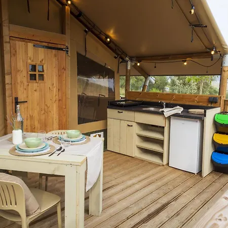 Vakantieboerderij Glamping Tenuta Radici
